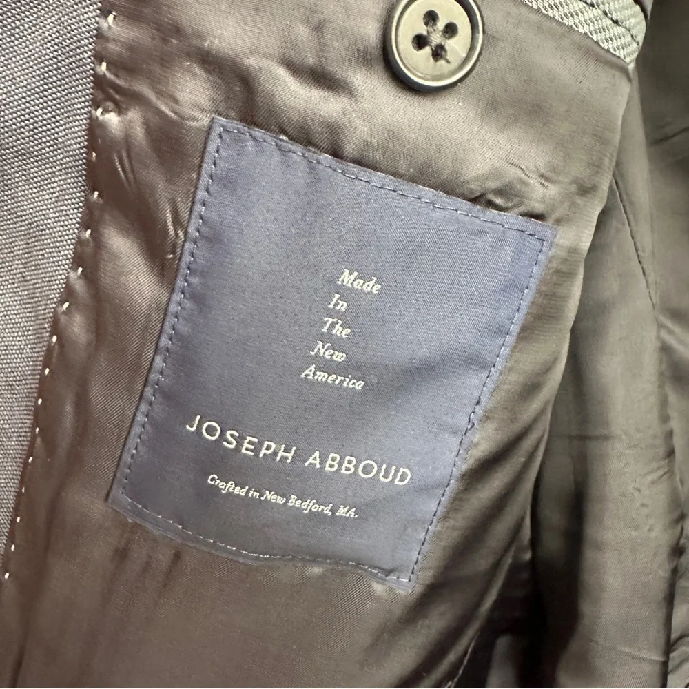 Joseph Abboud used it